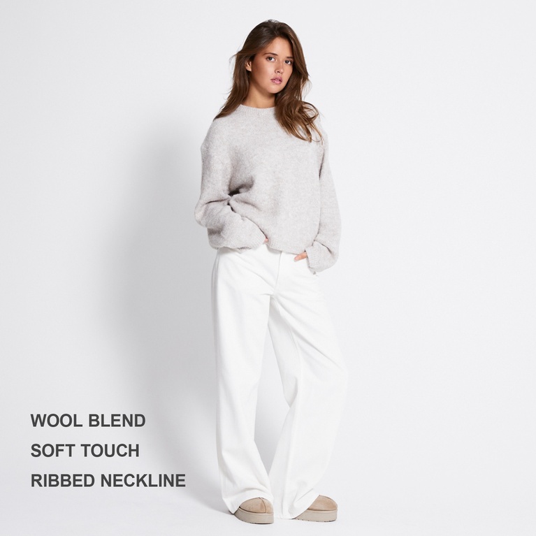 Stickad tröja "Emma"